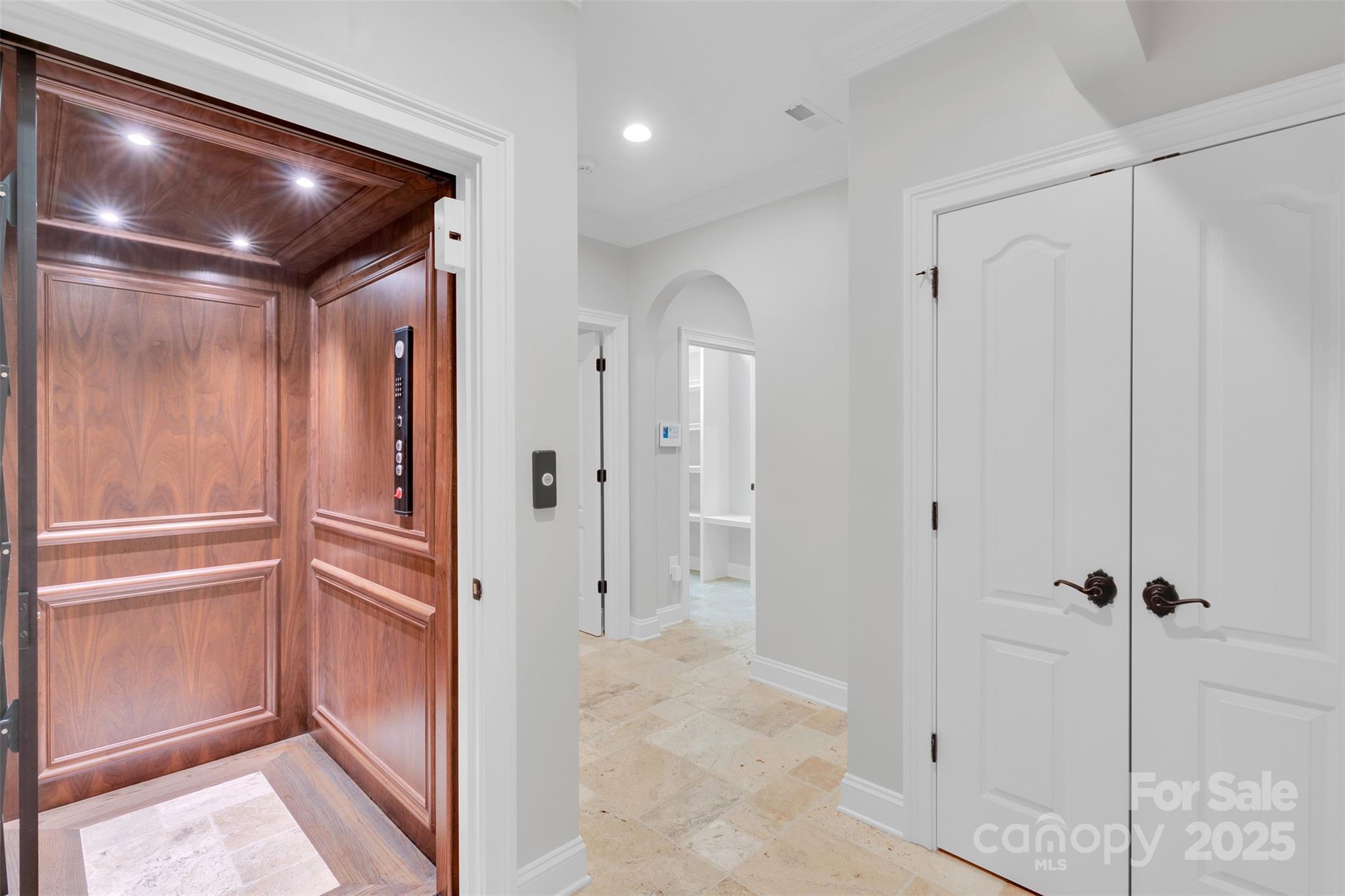 Island Forest - Residential