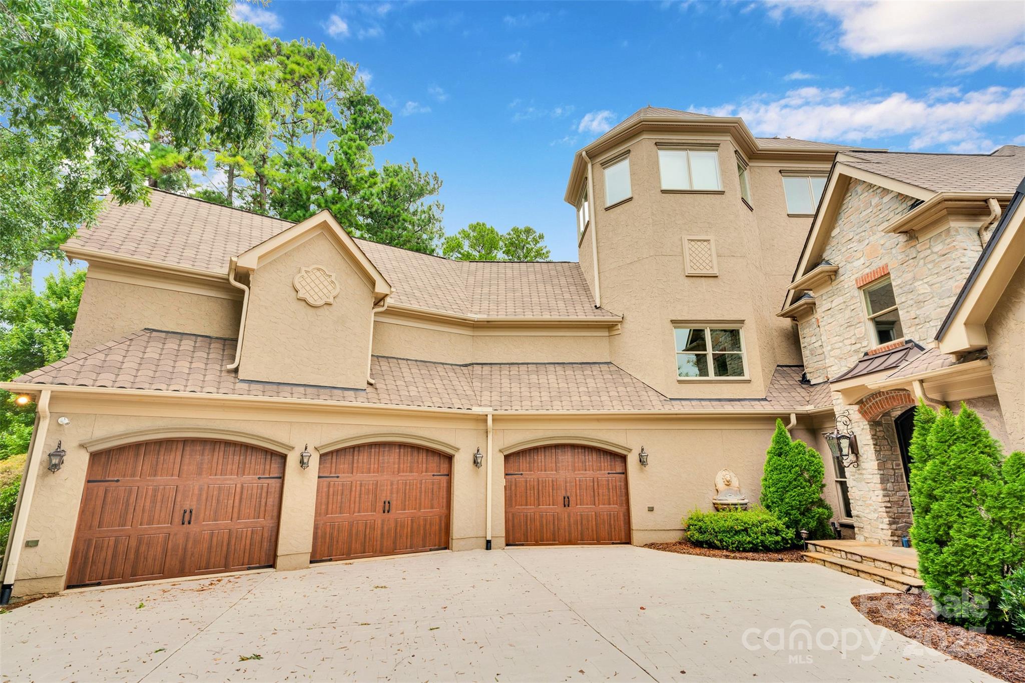 Island Forest - Residential