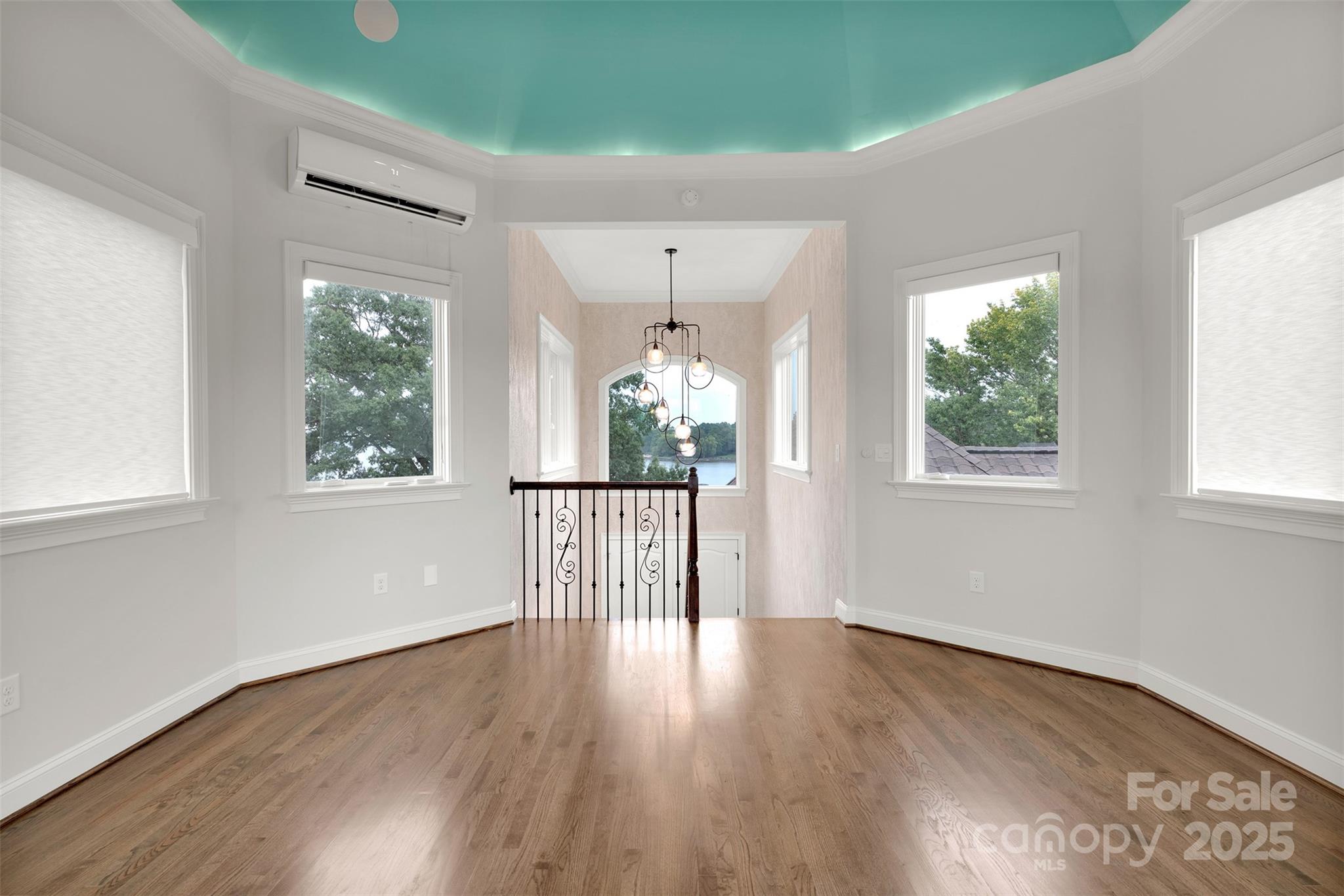 Island Forest - Residential