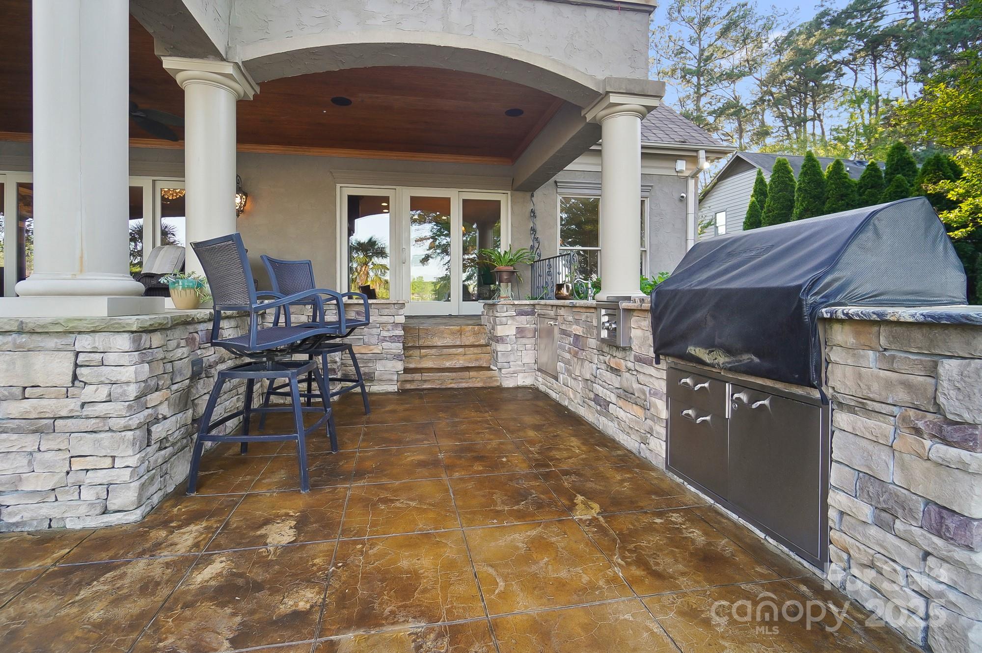 Island Forest - Residential