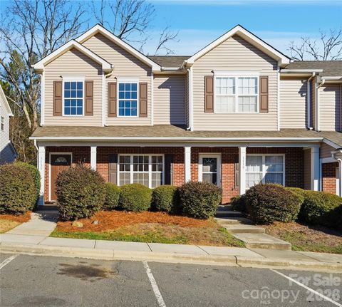 Photo of 3135 Golden Dale Lane, Charlotte, NC 28262 (MLS # 4336179)