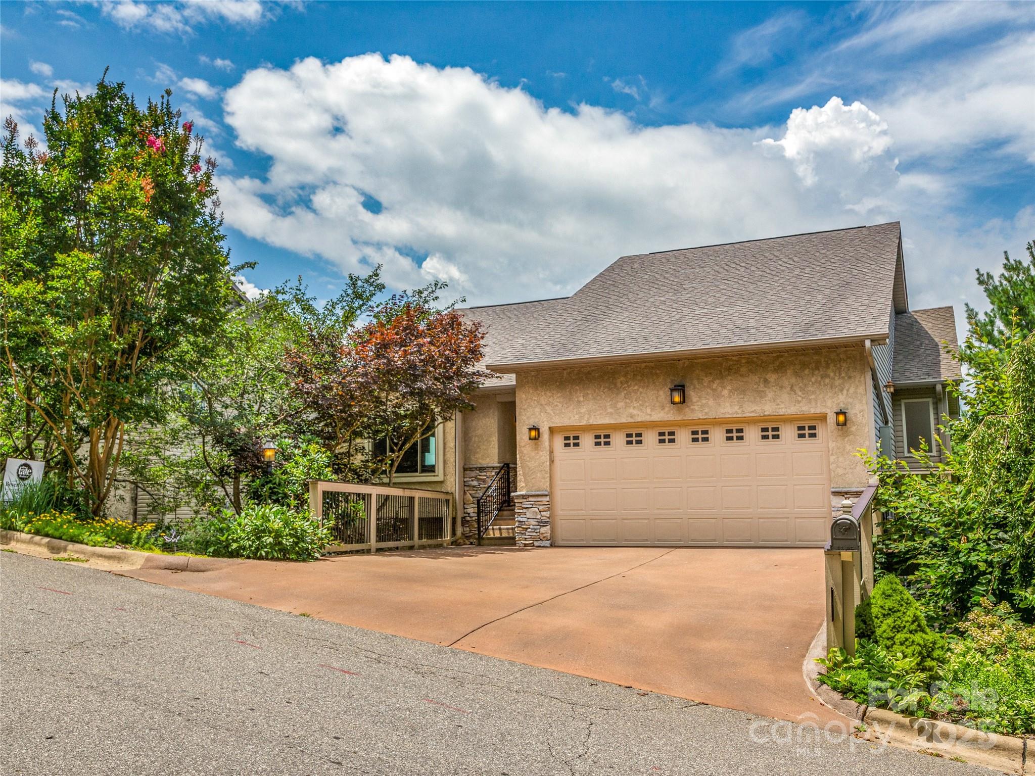 86 Distant View Drive