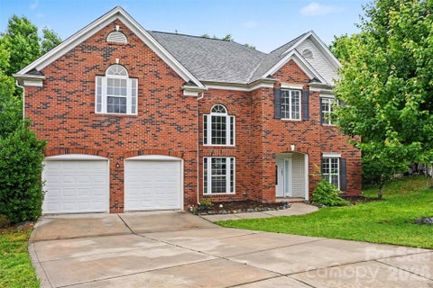 Photo of 1631 Shadow Creek Street NW, Concord, NC 28027 (MLS # 4384498)