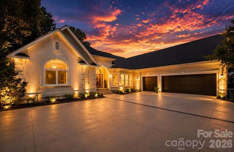 Photo of 19318 Mary Ardrey Circle, Cornelius, NC 28031 (MLS # 4416590)