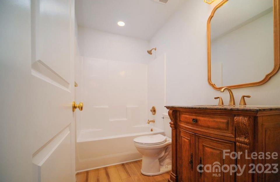 Lakewood - Residential Lease