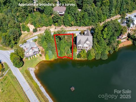 54 Narrows Run Loop 4 Hendersonville NC 28791