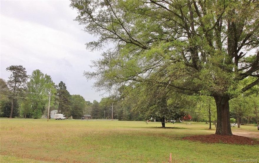 Beautiful, level .5 acre building lot in highly desirable area on the corner of Rawlinson Rd and Woodward just down from the Rock Hill Y Swim Center.  Close to dining, entertainment, shopping and I-77.  It’s time to build your dream home.  Have one of our builders give you a quote.