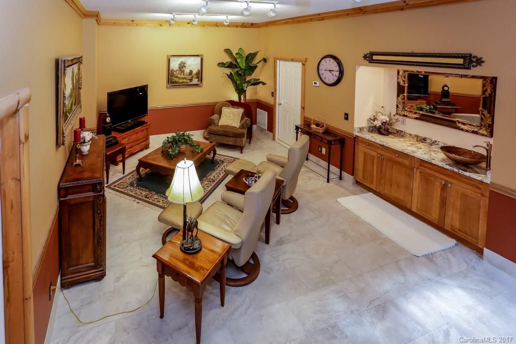 Rumbling Bald on Lake Lure - Residential