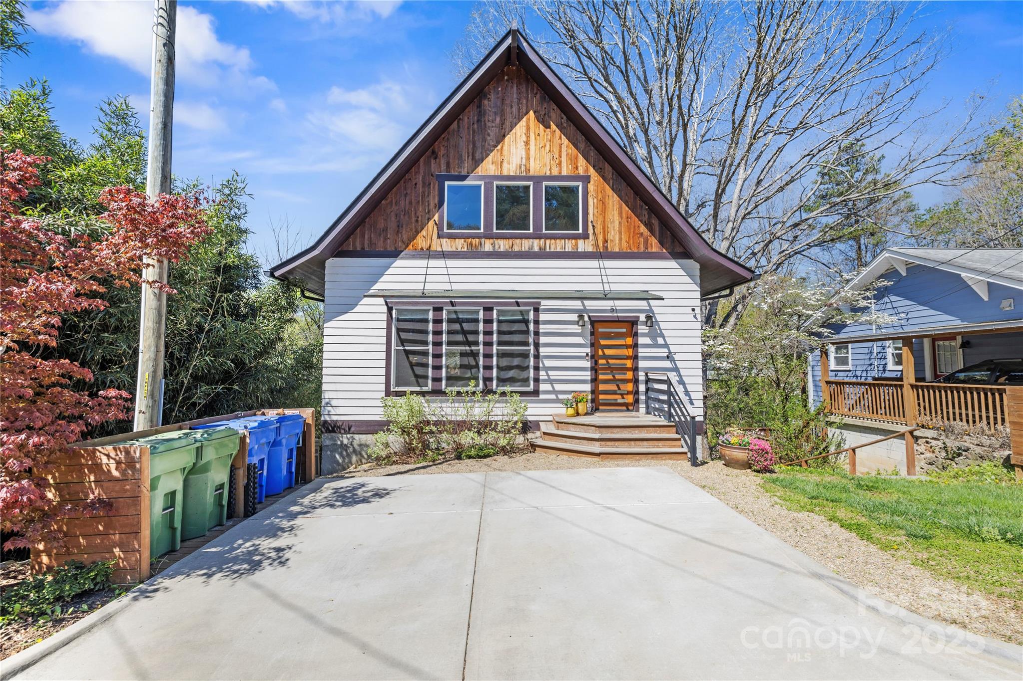 51 Hubbard Avenue