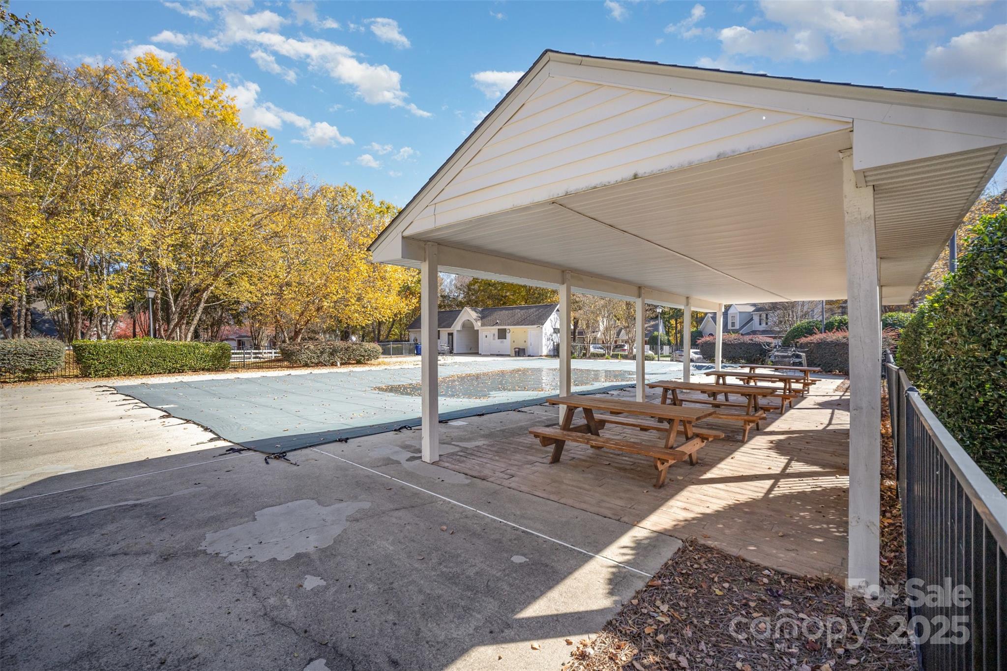 Holly Ridge - Residential