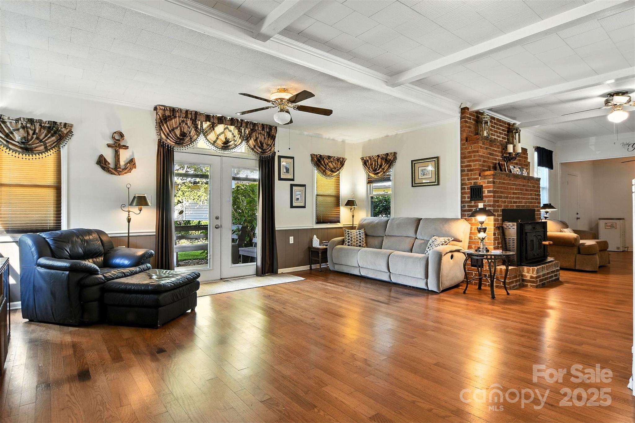 120 Crow Creek Drive