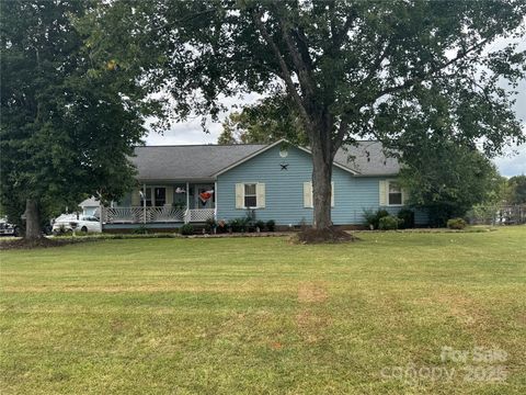 Photo of 905 Stevens Road, Monroe, NC 28110 (MLS # 4311296)