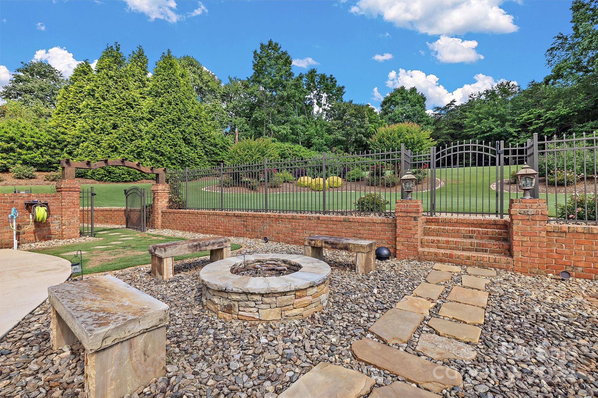 Fairway Farms - Residential