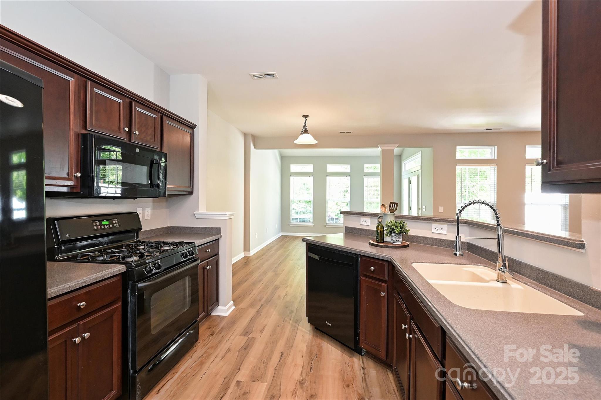 Fairway Townes - Residential