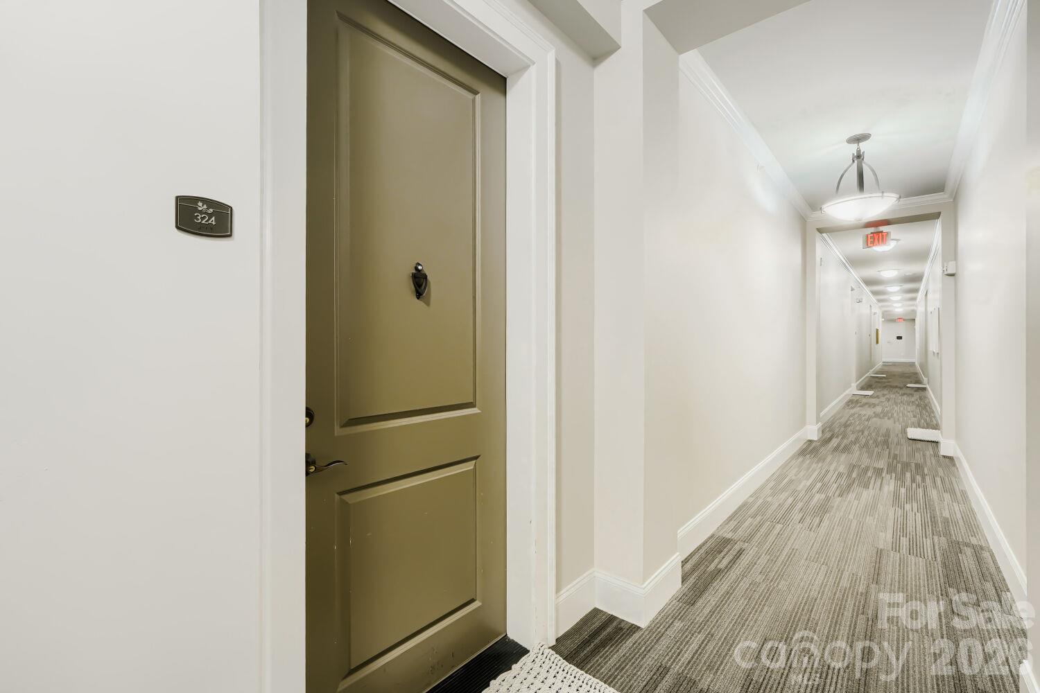 2810 Selwyn Avenue 324