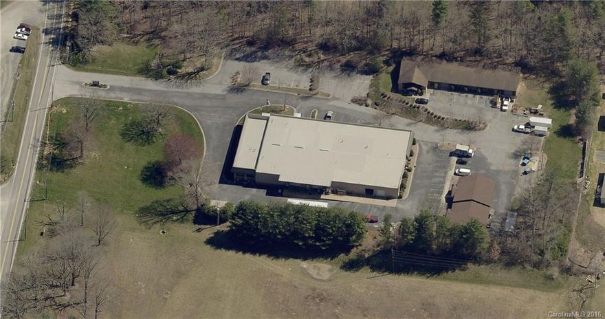 GlenArden Business Park consists of 3 buildings on a manicured 4.72 acre campus. FULLY LEASED investment property.
Building 1 - 19,544 SF of office/warehouse divided into two units.  
Building 2 - 3,320 SF of Office/Warehouse
Building 3 - 6,008 SF of Office/Warehouse

Additional information is available upon request.