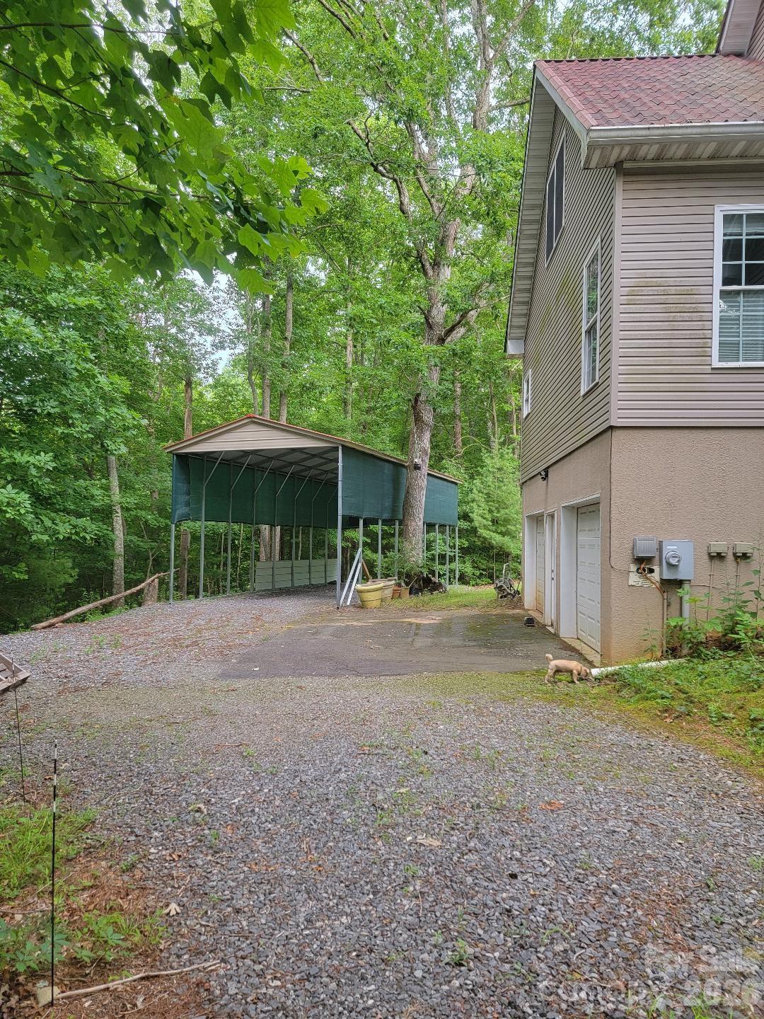 31 Reeds Creek Road