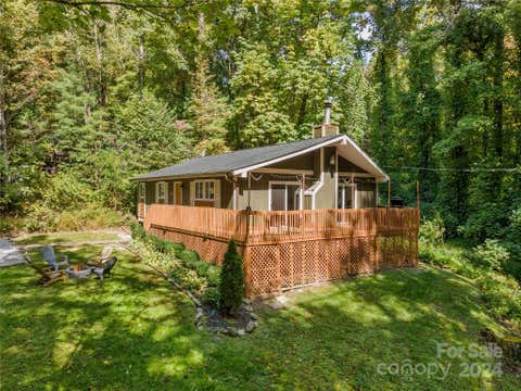 Photo for 111 Quail Hollow Road