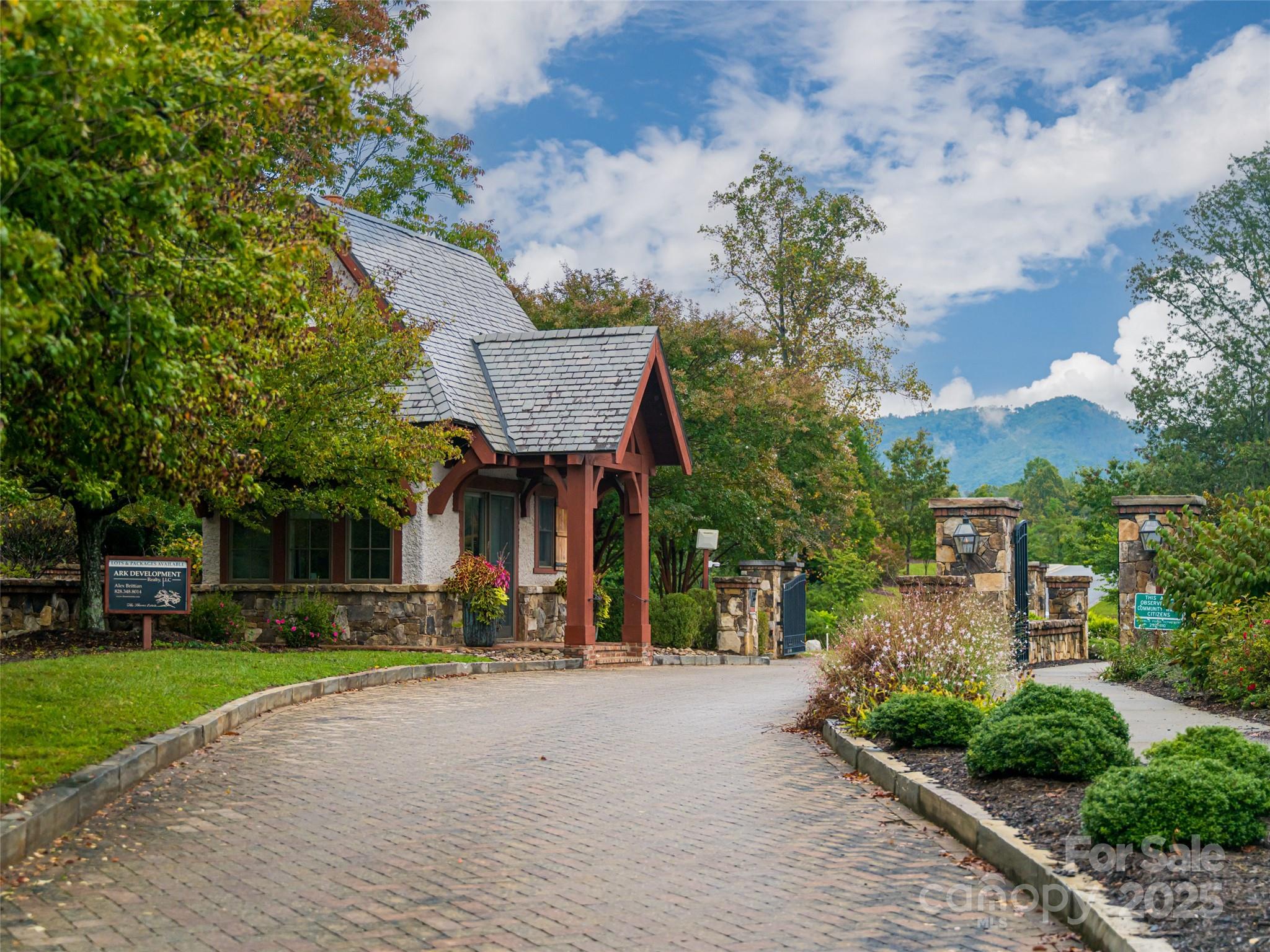 Thoms Estate - Residential