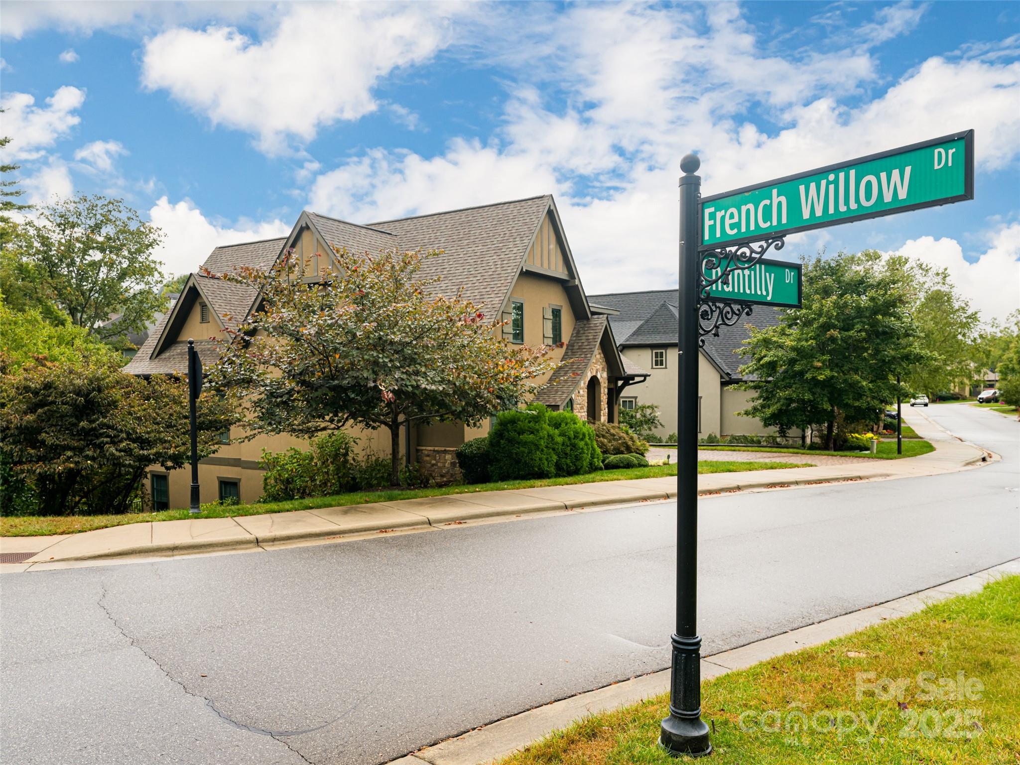 Thoms Estate - Residential