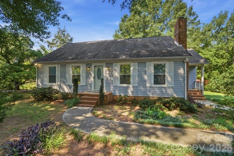Photo of 2818 Castlebrook Drive, Monroe, NC 28112 (MLS # 4413380)