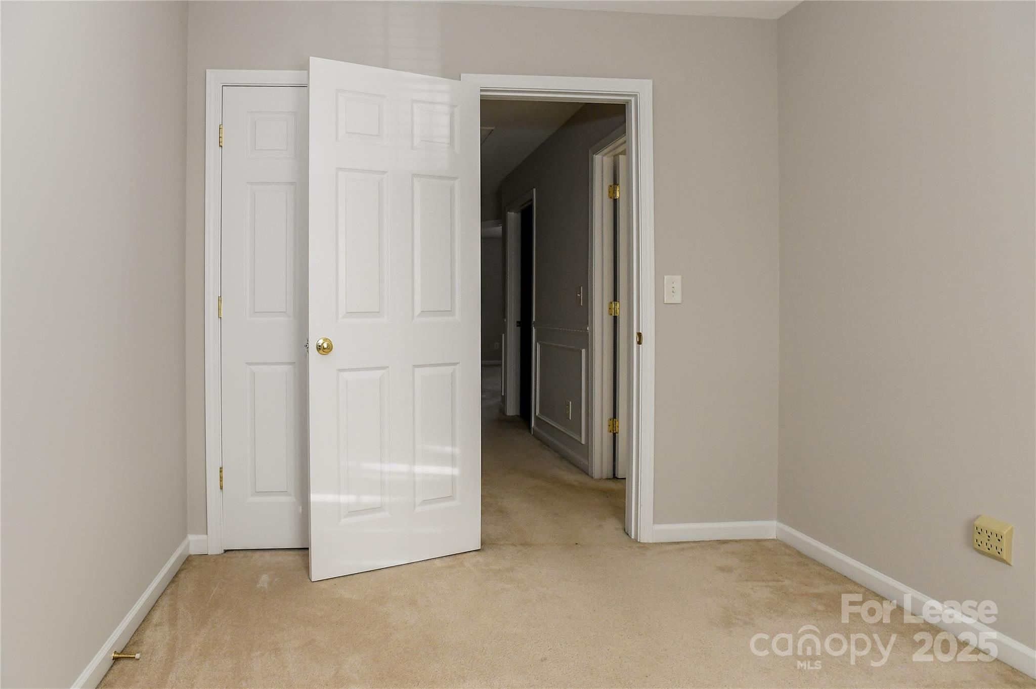 Riverfront - Residential Lease