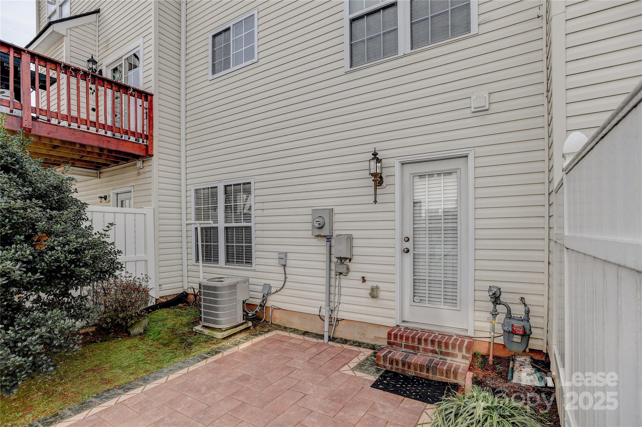 Riverfront - Residential Lease