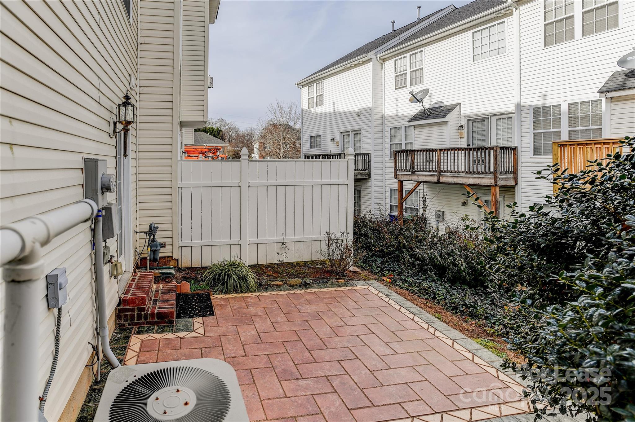 Riverfront - Residential Lease