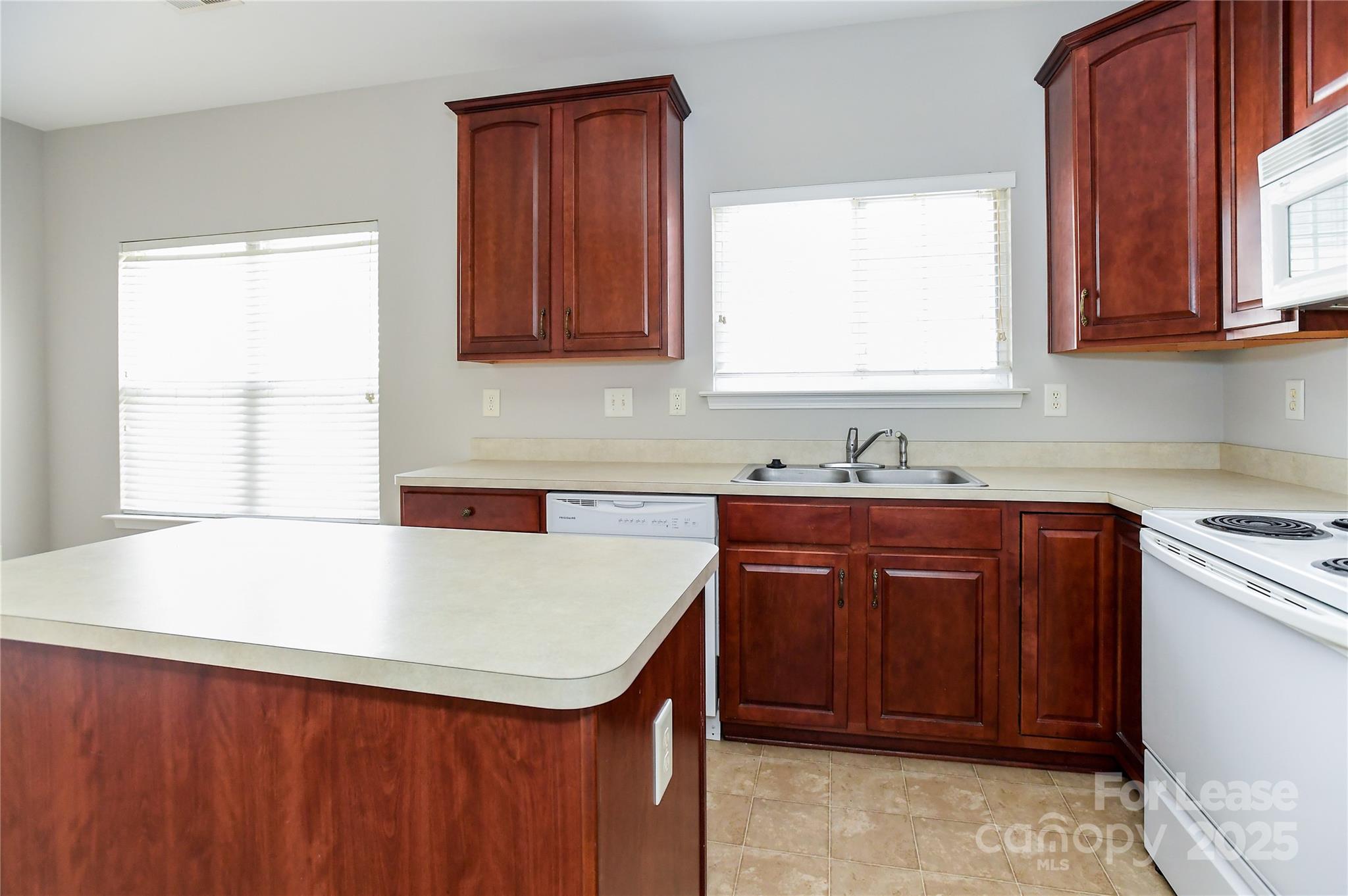 Riverfront - Residential Lease