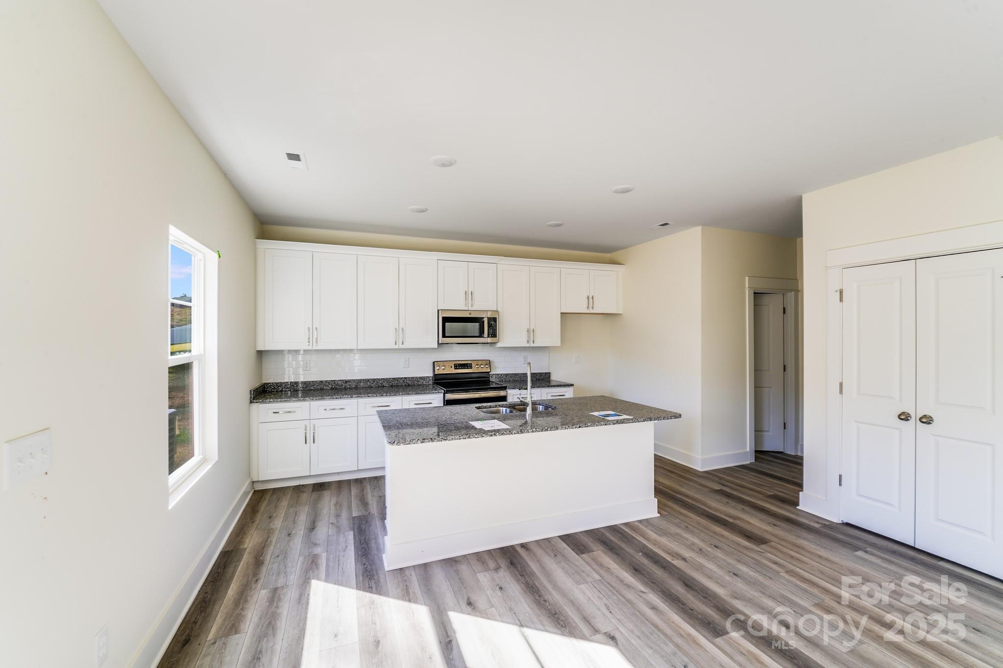 Sanders Ridge - Residential