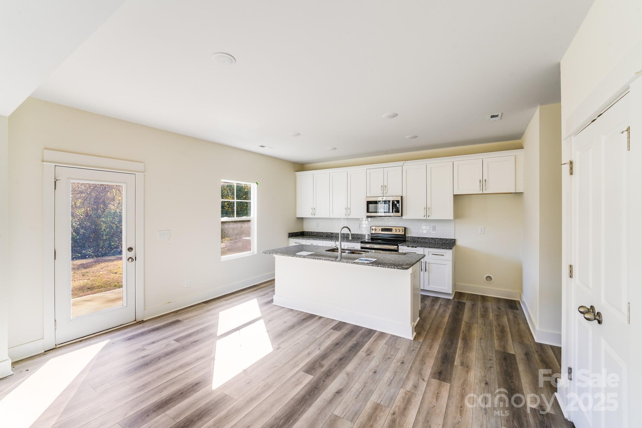 Sanders Ridge - Residential