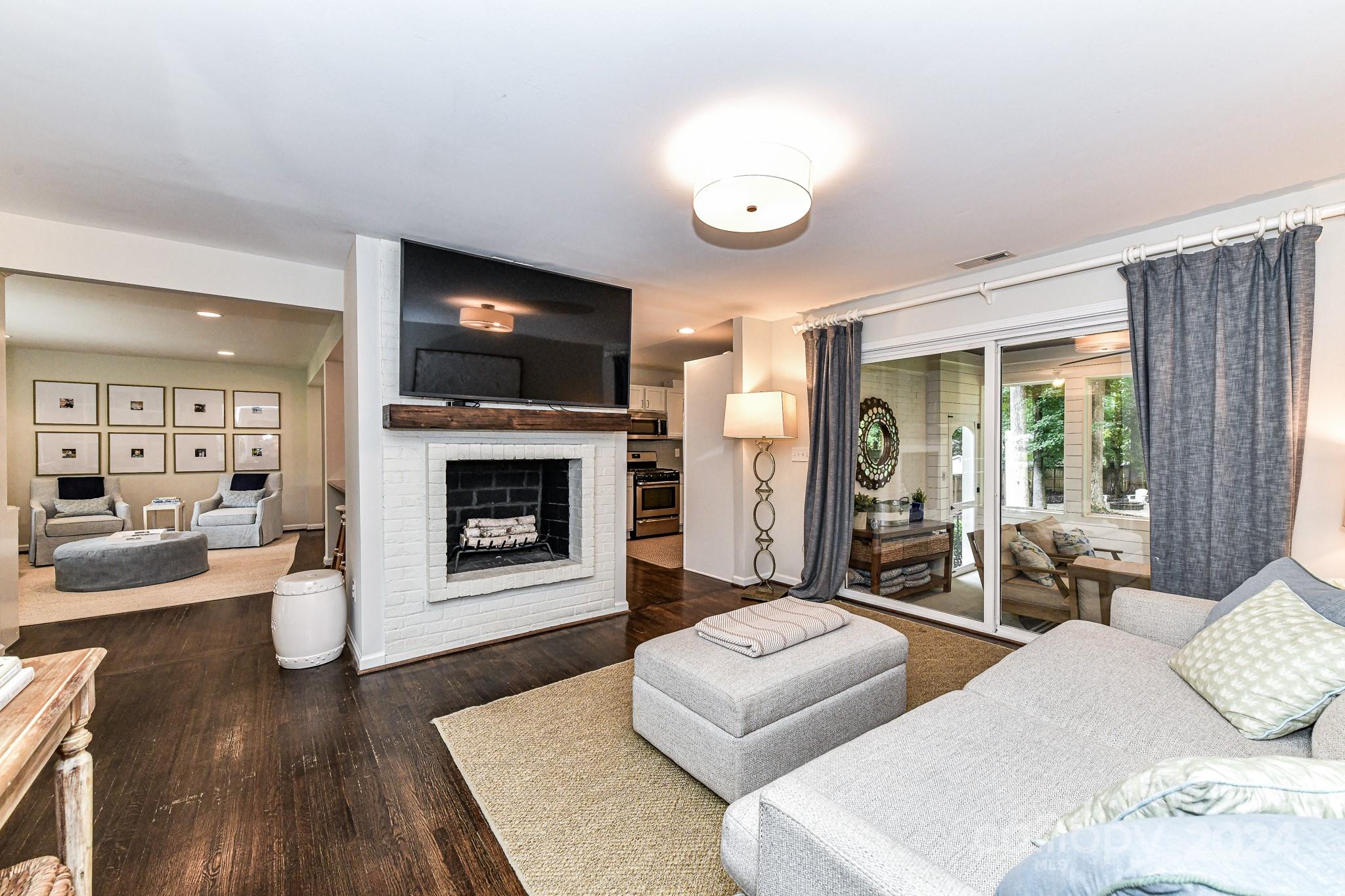 Beverly Woods - Residential