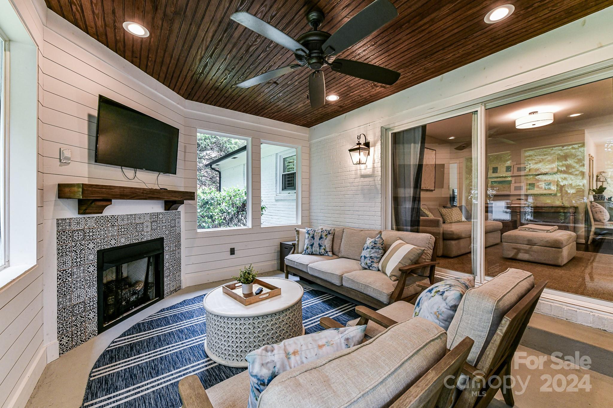 Beverly Woods - Residential