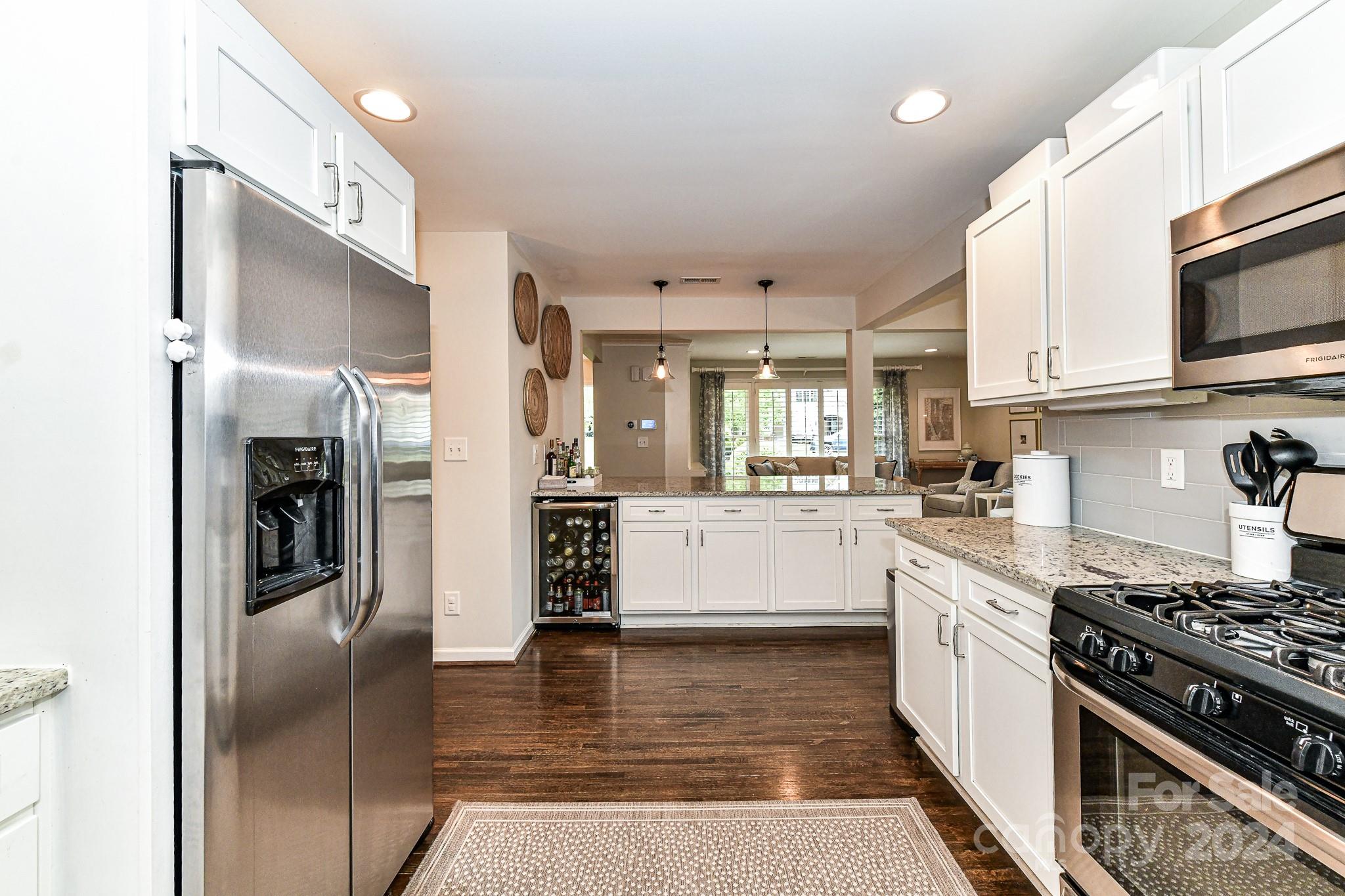 Beverly Woods - Residential