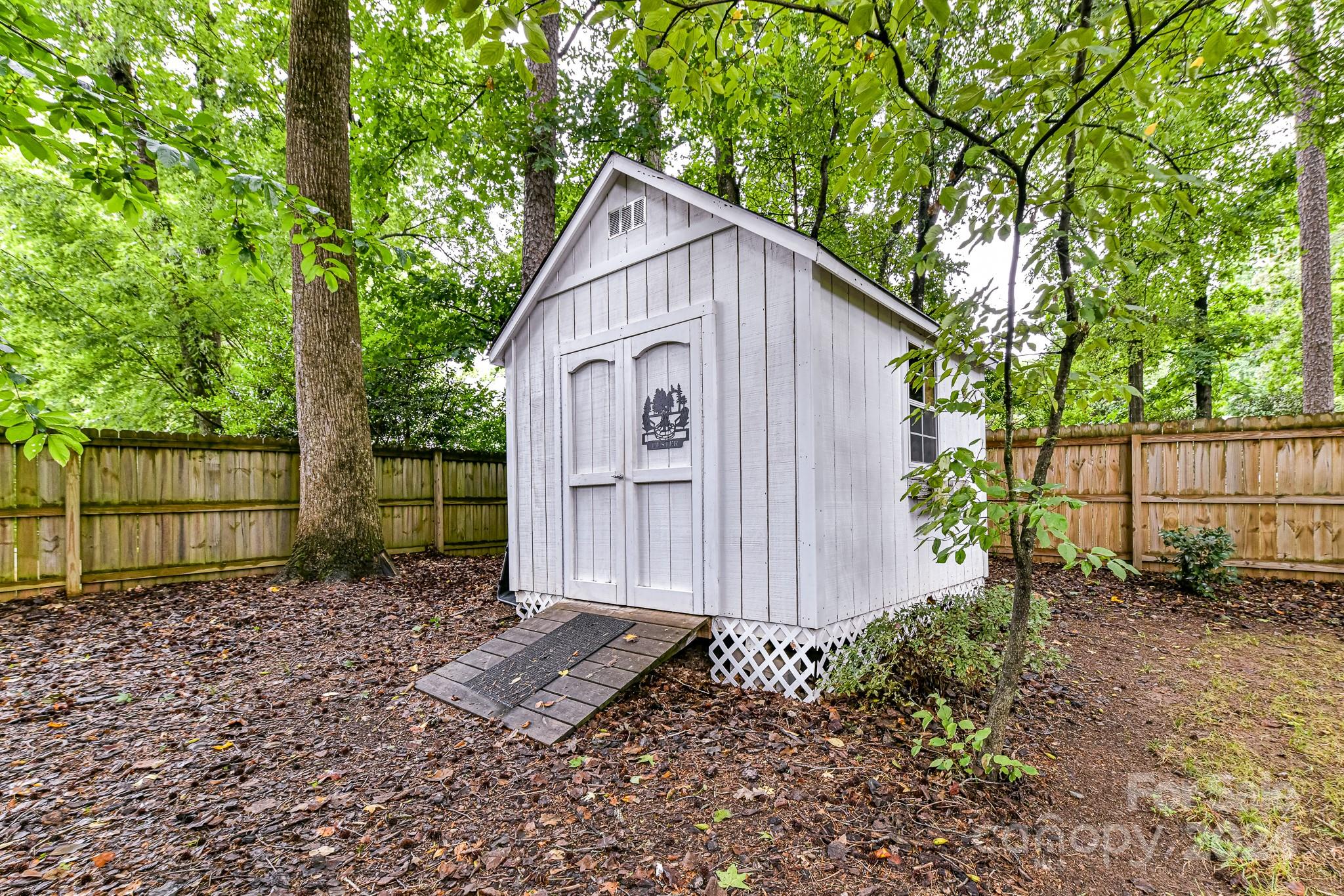 Beverly Woods - Residential