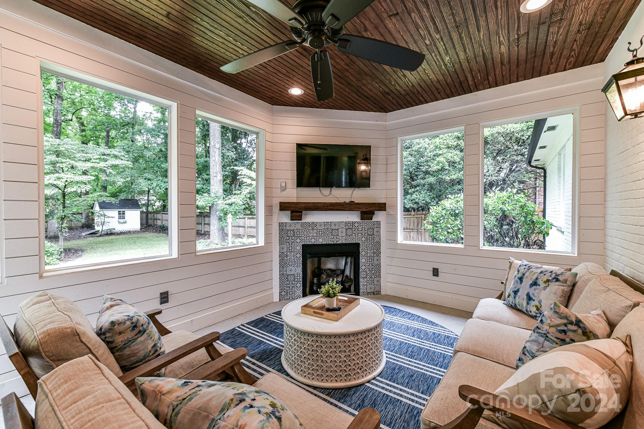 Beverly Woods - Residential