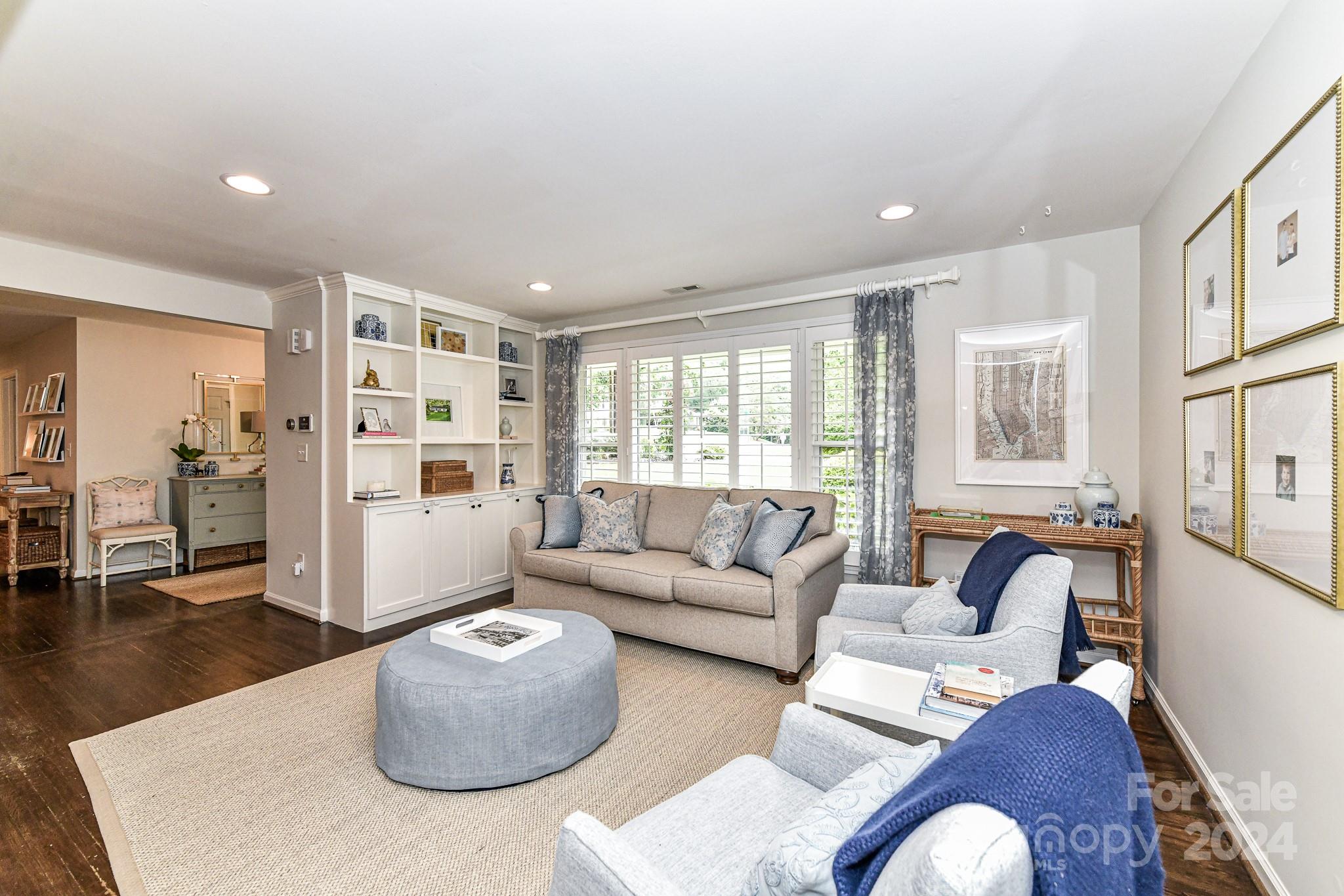 Beverly Woods - Residential