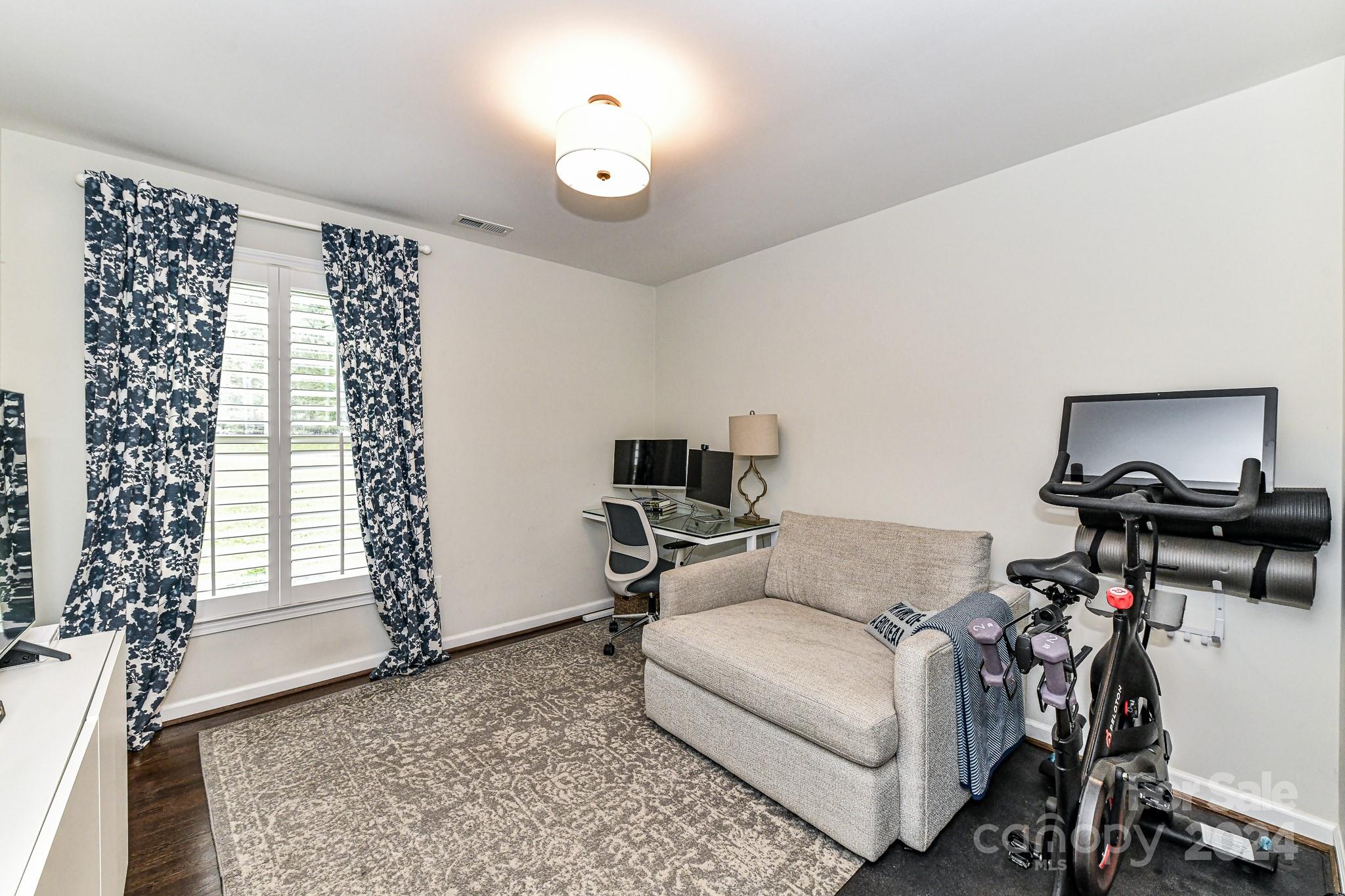 Beverly Woods - Residential