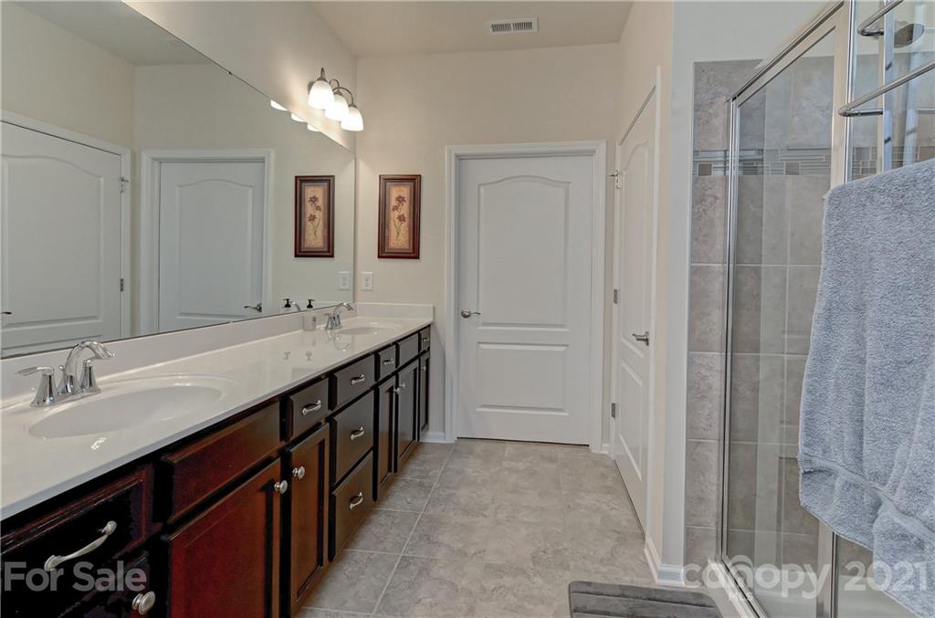 Tree Tops - Residential