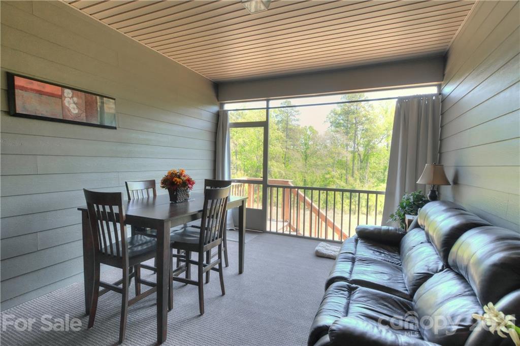 Tree Tops - Residential