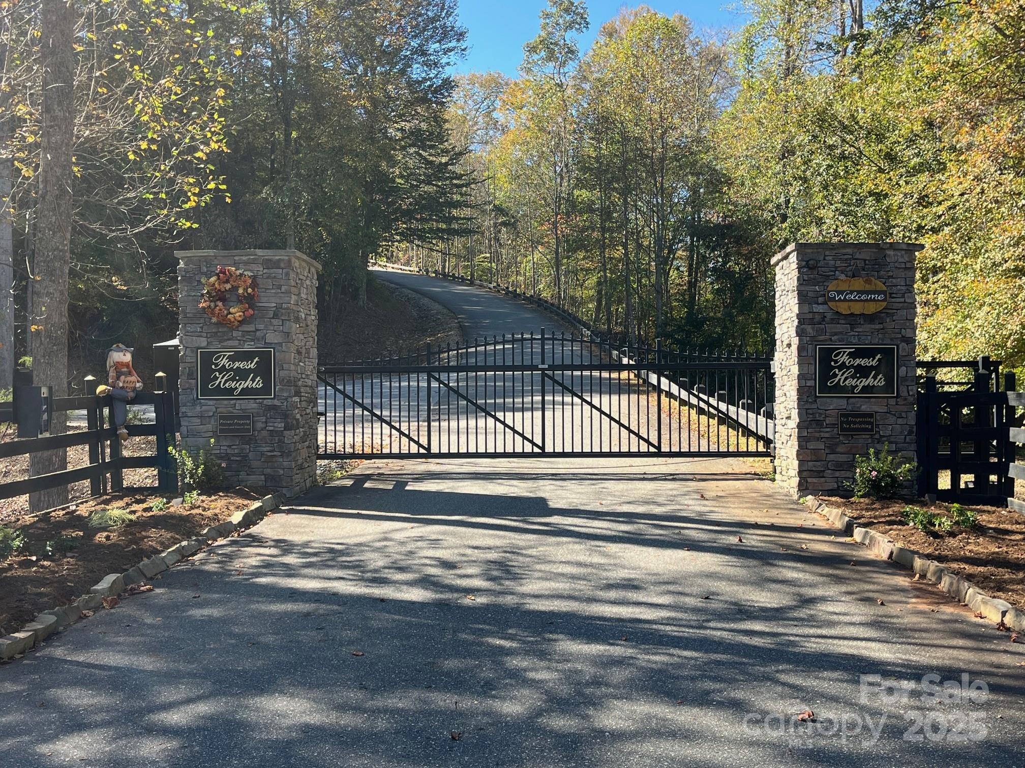Forest Heights - Land