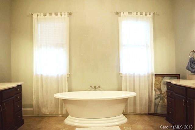 Olde Williamsburg - Residential