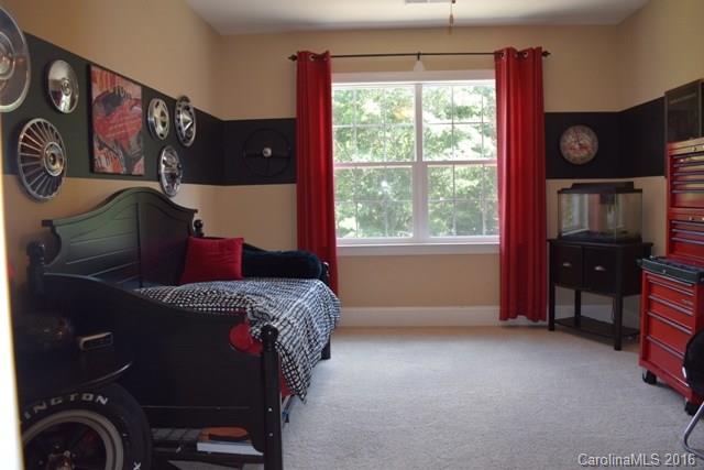 Olde Williamsburg - Residential