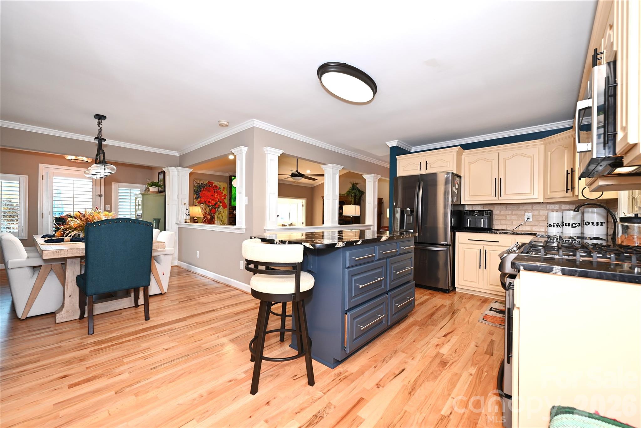 Glenn Oaks - Residential