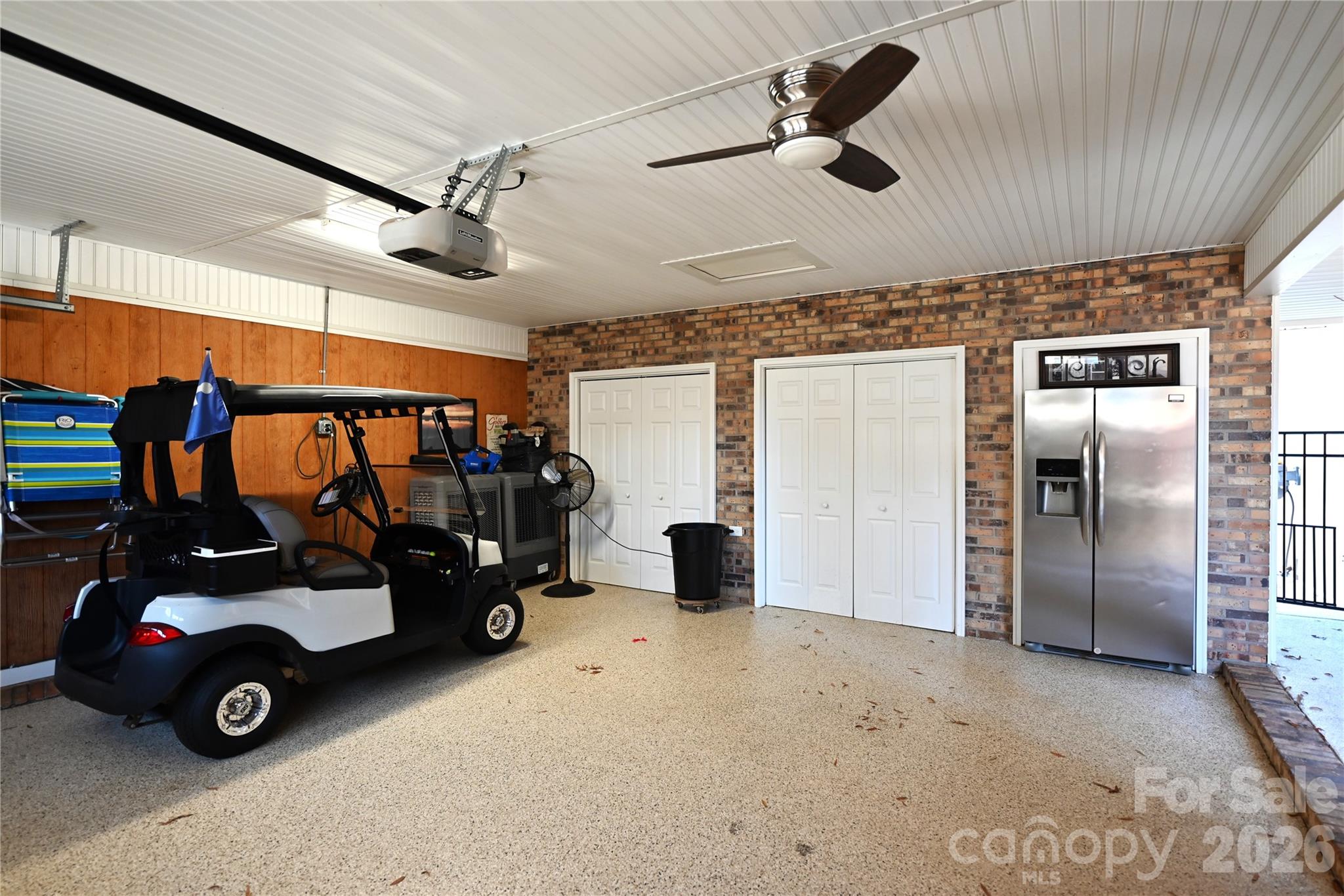 Glenn Oaks - Residential