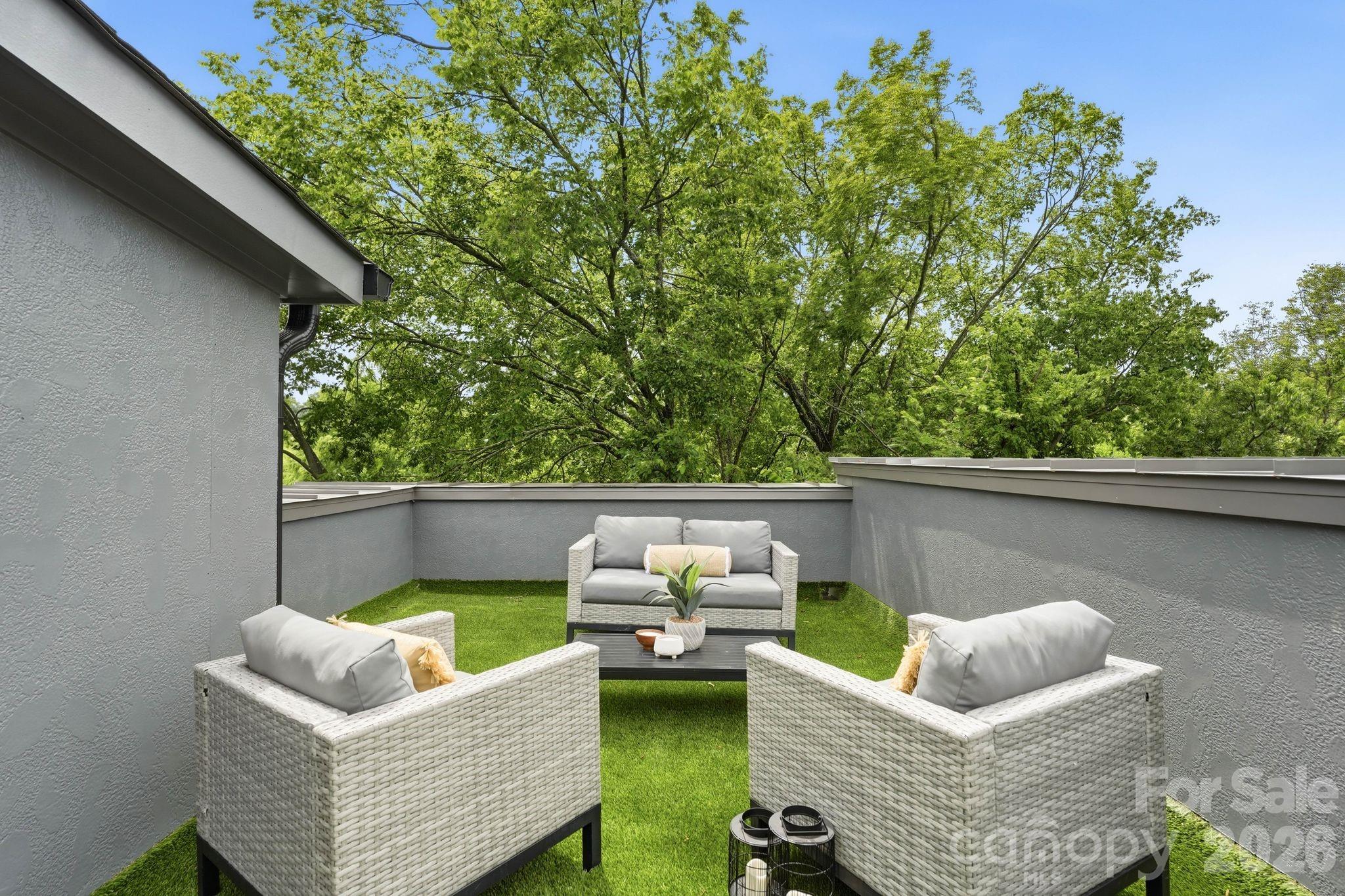 East 16th Street Townhomes - Residential