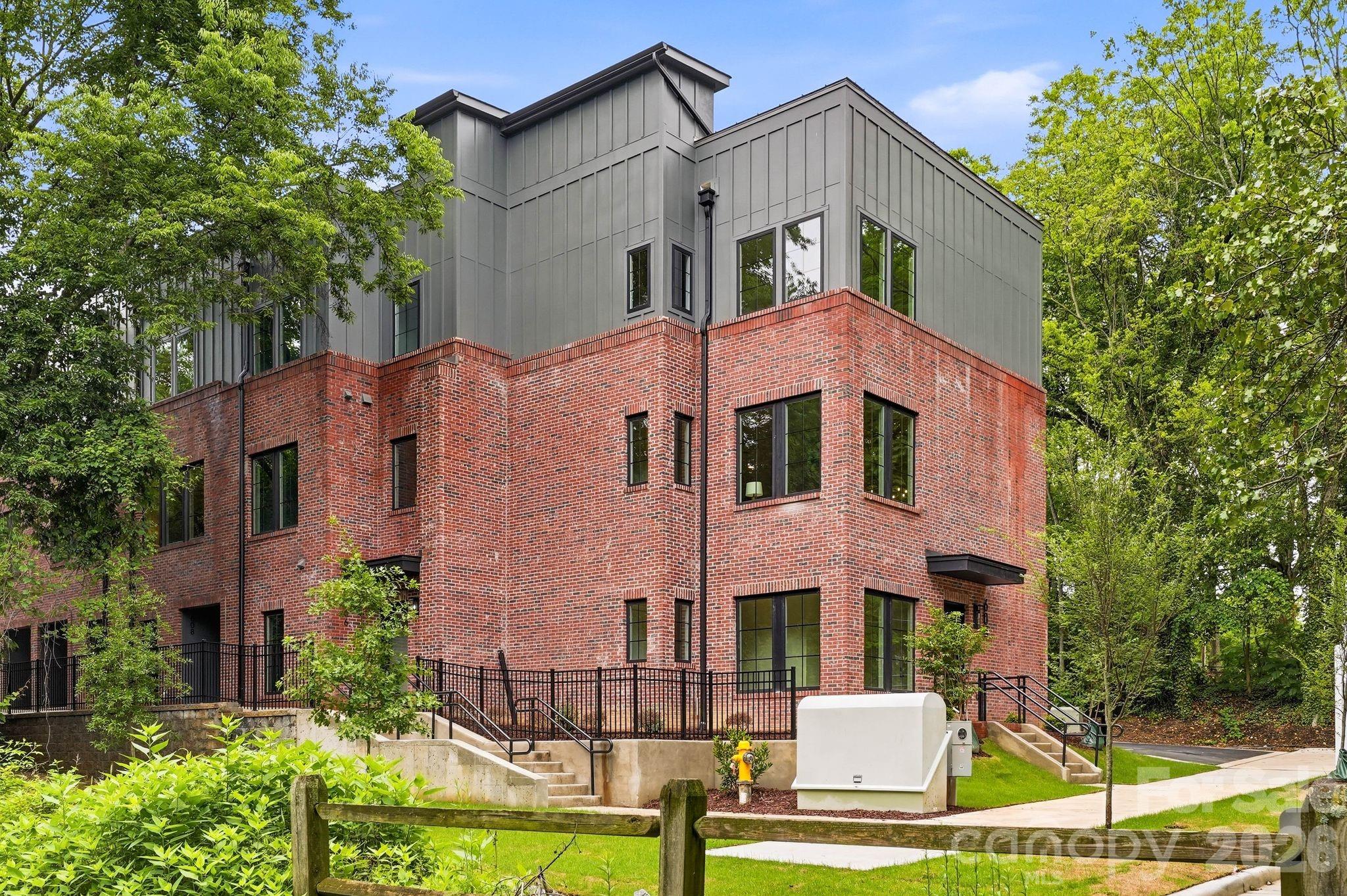 East 16th Street Townhomes - Residential