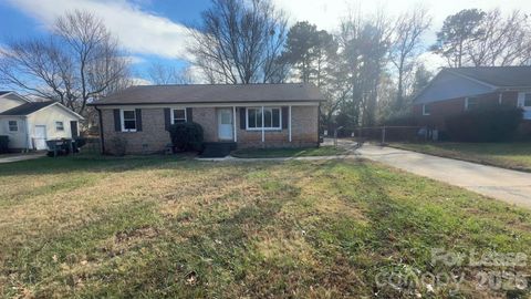 Photo of 715 Tom Hunter Road, Charlotte, NC 28213 (MLS # 4342673)