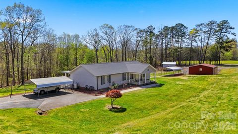 Photo of 2981 Community Road, Claremont, NC 28610 (MLS # 4366128)