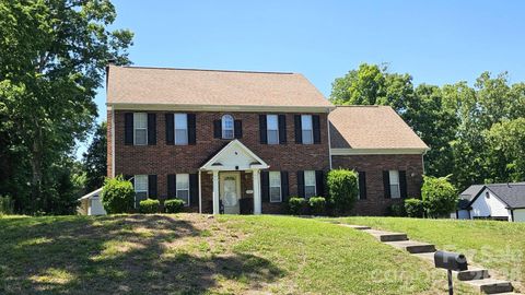 Photo of 2425 Katherine Kiker Road, Charlotte, NC 28213 (MLS # 4395757)